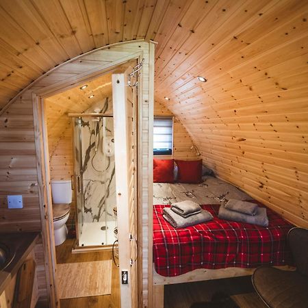 Highland & Transylvania Glamping Pods Ройбридж Екстериор снимка
