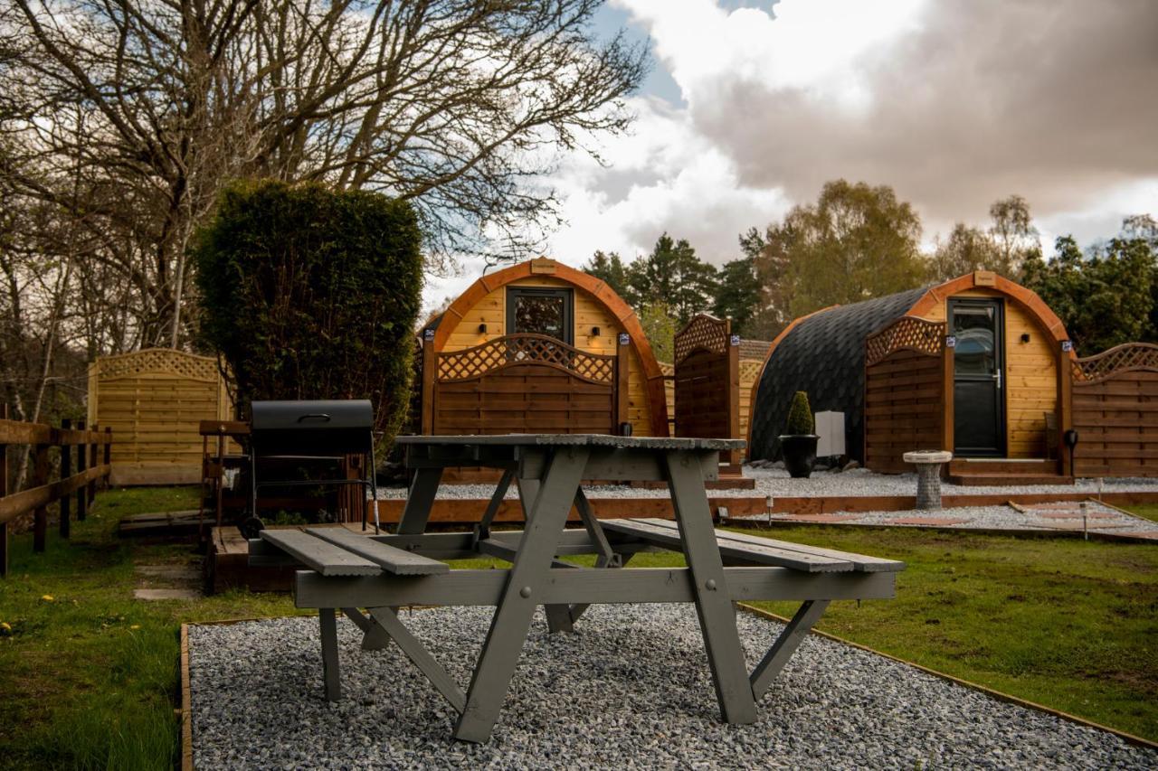 Highland & Transylvania Glamping Pods Ройбридж Екстериор снимка