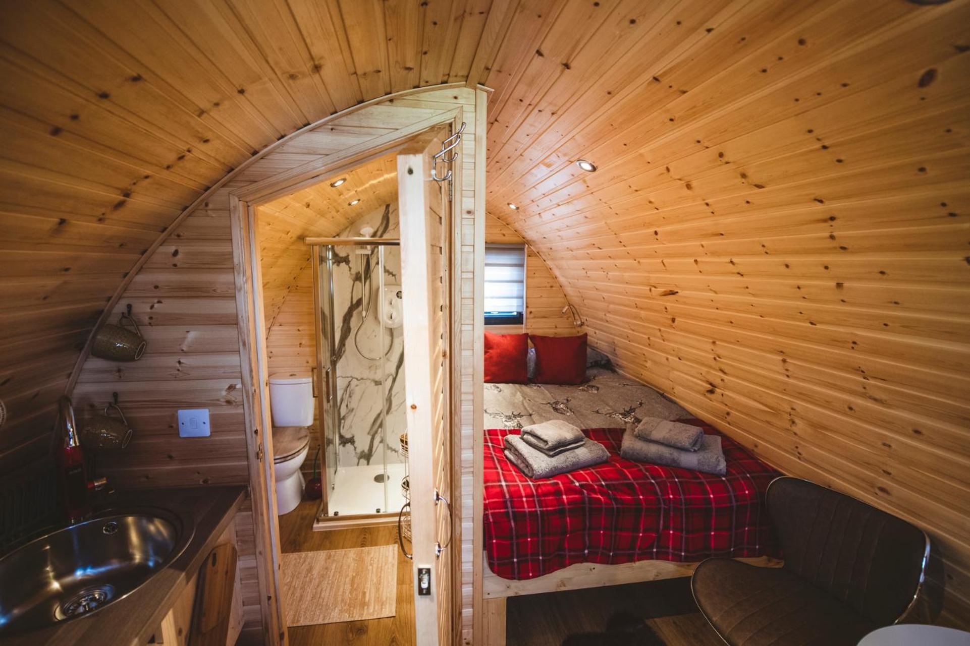 Highland & Transylvania Glamping Pods Ройбридж Екстериор снимка