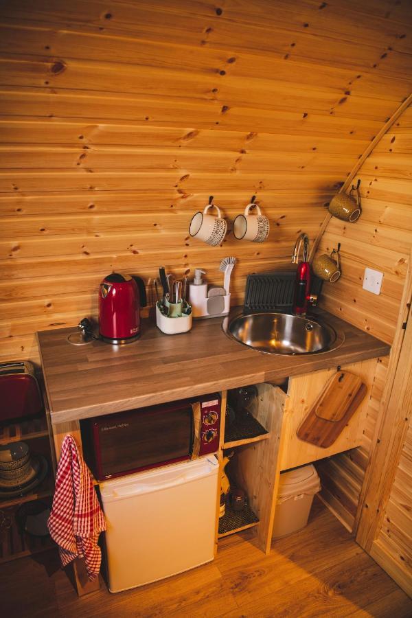 Highland & Transylvania Glamping Pods Ройбридж Екстериор снимка