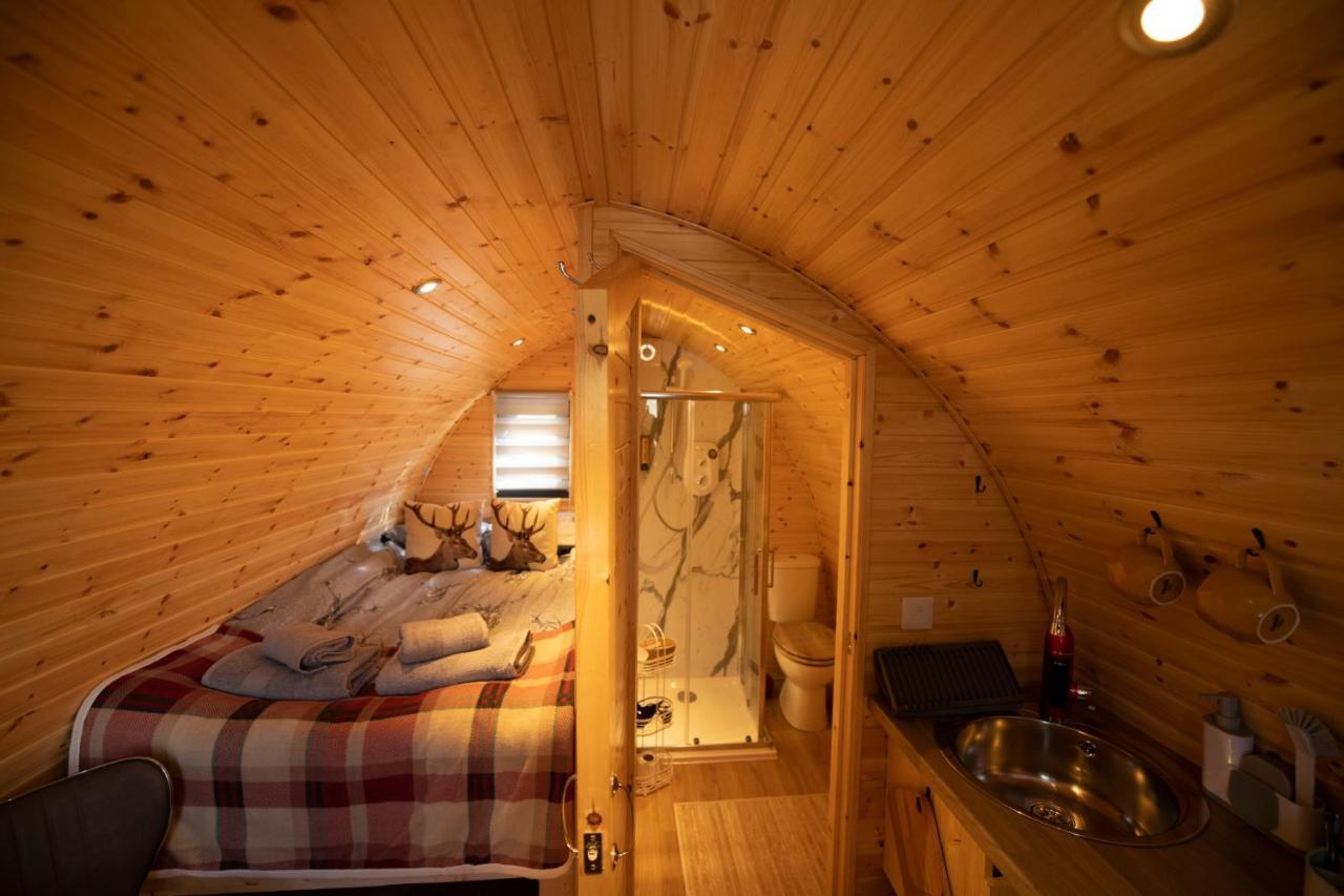 Highland & Transylvania Glamping Pods Ройбридж Екстериор снимка