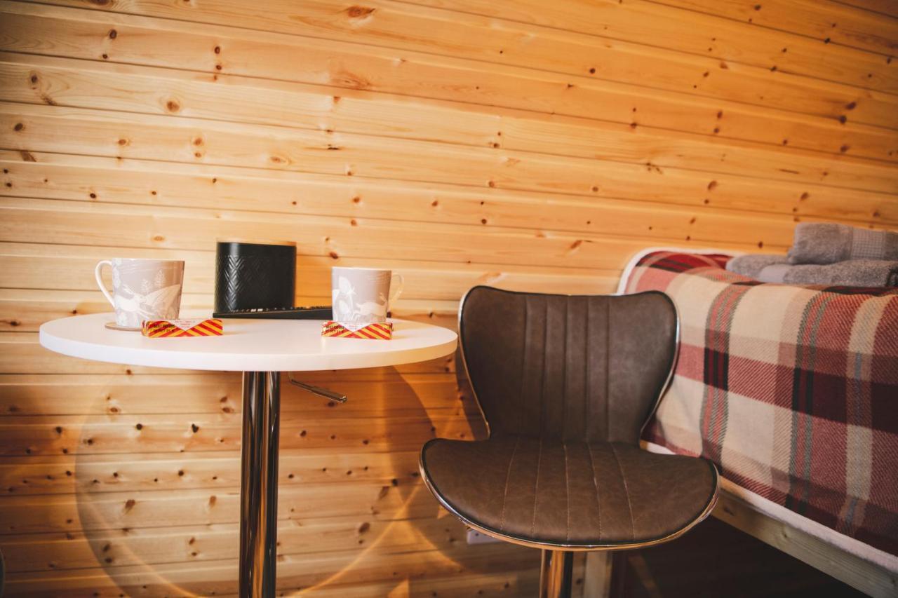 Highland & Transylvania Glamping Pods Ройбридж Екстериор снимка