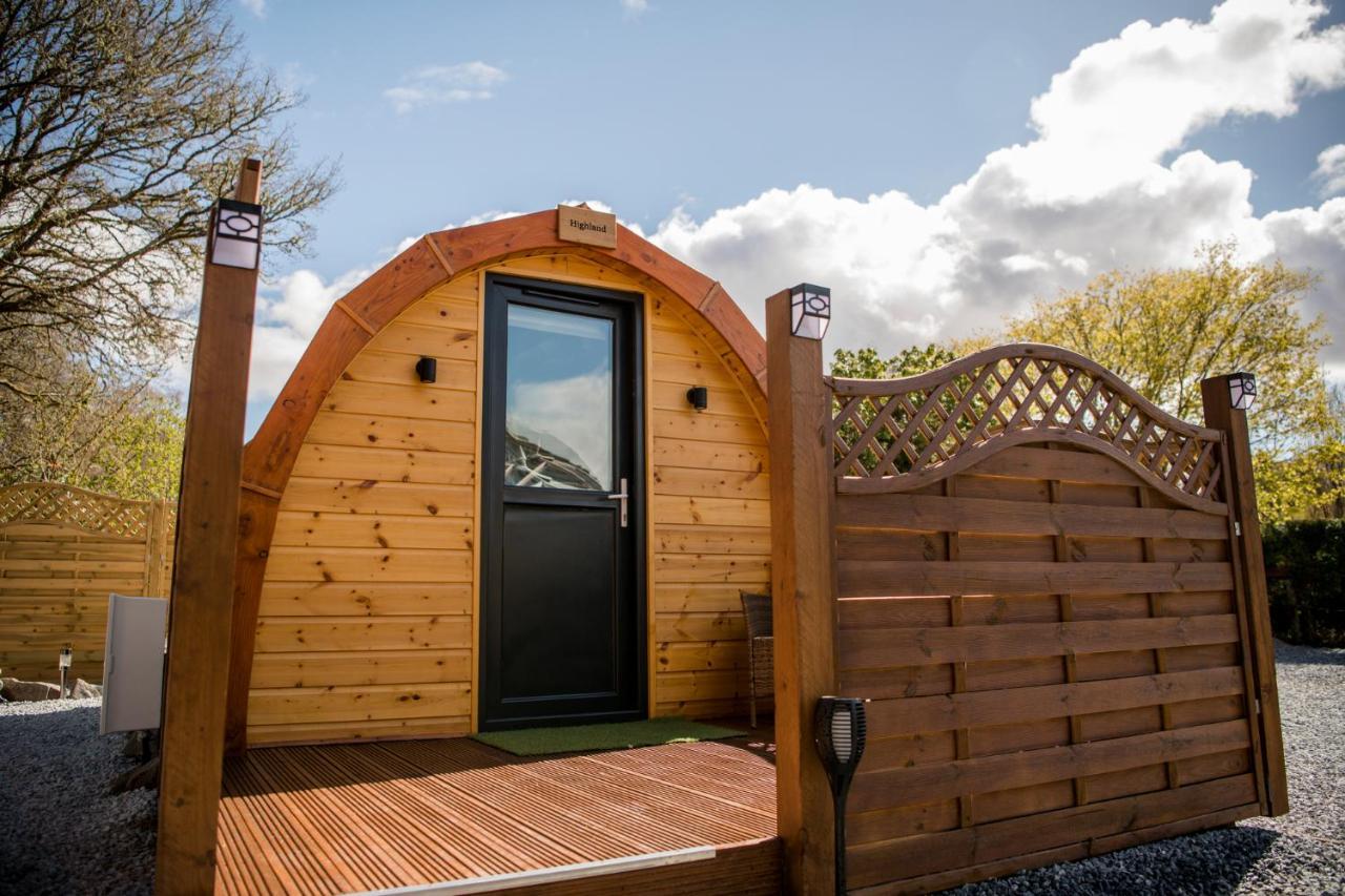 Highland & Transylvania Glamping Pods Ройбридж Екстериор снимка